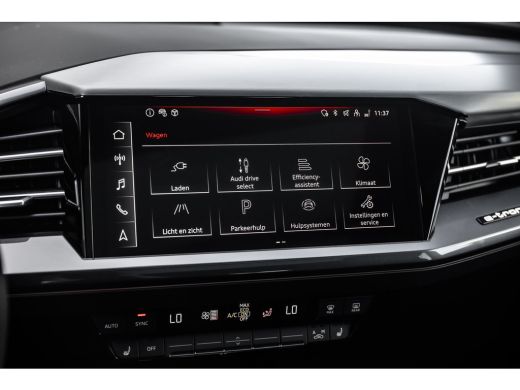 Audi Q4 e-tron S edition Competition | Achterklep, automatisch bedienbaar | Achteruitrijcamera | Adaptive cruise... ActivLease financial lease