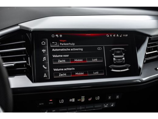 Audi Q4 e-tron S edition Competition | Achterklep, automatisch bedienbaar | Achteruitrijcamera | Adaptive cruise... ActivLease financial lease