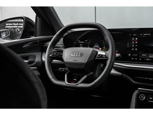 Audi Q5 Sportback 2.0 TFSI e-hybrid quattro S edition 299 PK | Exterieurpakket zwart | Omgevingscamera | ... ActivLease financial lease