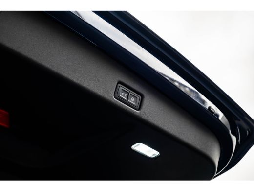 Audi Q5 Sportback 2.0 TFSI e-hybrid quattro S edition 299 PK | Exterieurpakket zwart | Omgevingscamera | ... ActivLease financial lease