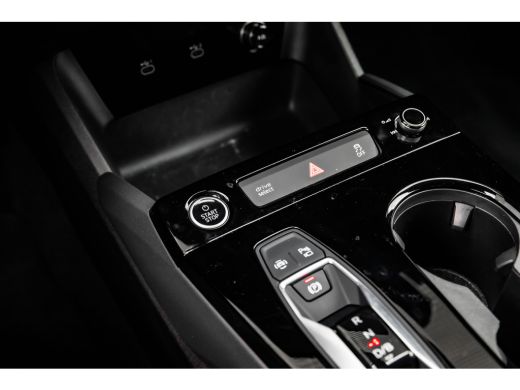 Audi Q6 e-tron 185 kW | 360 Camera | Stoelverwarming Voor + Achter | ACC | ActivLease financial lease