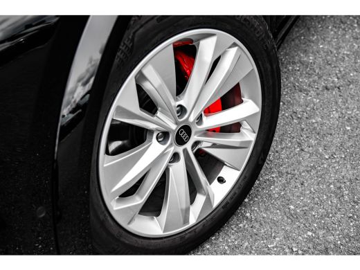 Audi Q6 e-tron 185 kW | 360 Camera | Stoelverwarming Voor + Achter | ACC | ActivLease financial lease