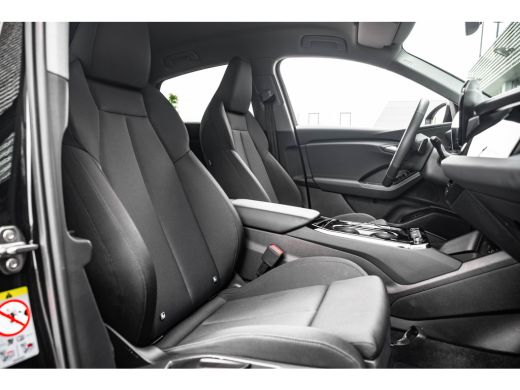 Audi Q6 e-tron 185 kW | 360 Camera | Stoelverwarming Voor + Achter | ACC | ActivLease financial lease