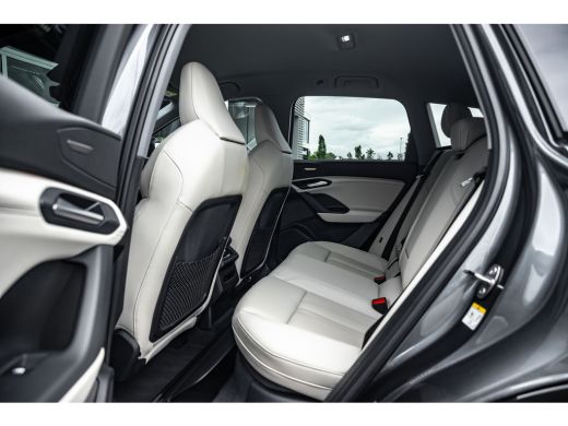 Audi Q6 e-tron quattro 285 kW | Luchtvering | Stoelventilatie | HUD | Bang & Olufsen | ActivLease financial lease