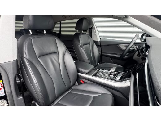 Audi Q8 55 TFSIe 381PK QUATTRO PRO LINE ADVANCED AUTOMAAT / NAVI / LEDER / CLIMA / FULL-LED / PDC / 22" L... ActivLease financial lease