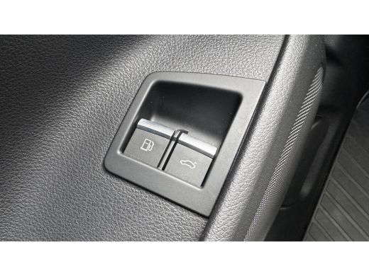 Audi Q8 55 TFSIe 381PK QUATTRO PRO LINE ADVANCED AUTOMAAT / NAVI / LEDER / CLIMA / FULL-LED / PDC / 22" L... ActivLease financial lease