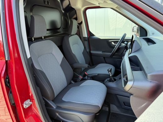 Ford Transit Courier 1.5 EcoBlue / LIMITED / **2.852 KM!!** / CAMERA / ECC / ADAPTIVE CRUISE / STOELVERW ActivLease financial lease
