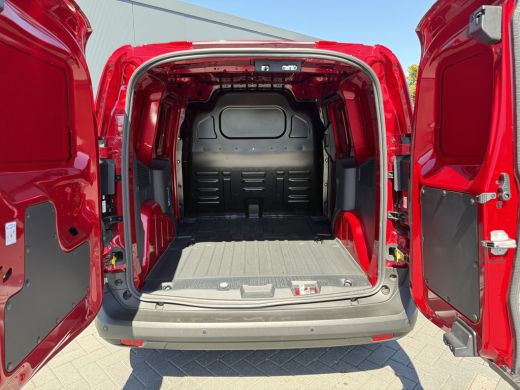 Ford Transit Courier 1.5 EcoBlue / LIMITED / **2.852 KM!!** / CAMERA / ECC / ADAPTIVE CRUISE / STOELVERW ActivLease financial lease