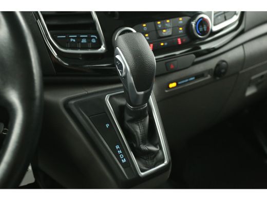 Ford Transit Custom 2.0 TDCI L1H1 170PK | Automaat | Airco | Camera | Cruise | Carplay | Parkeersens. ActivLease financial lease
