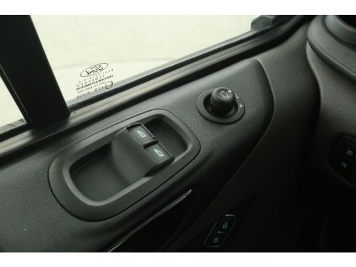 Ford Transit Custom 2.0 TDCI L1H1 170PK | Automaat | Airco | Camera | Cruise | Carplay | Parkeersens. ActivLease financial lease