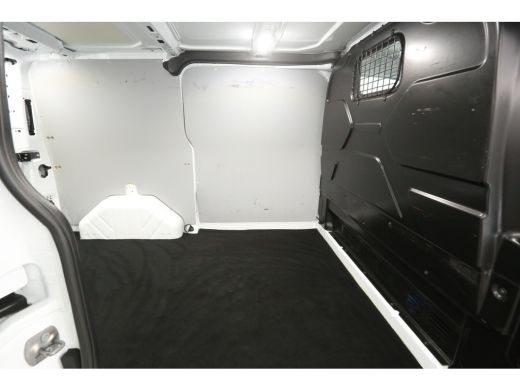 Ford Transit Custom 2.0 TDCI L1H1 170PK | Automaat | Airco | Camera | Cruise | Carplay | Parkeersens. ActivLease financial lease
