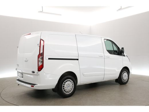 Ford Transit Custom 2.0 TDCI L1H1 170PK | Automaat | Airco | Camera | Cruise | Carplay | Parkeersens. ActivLease financial lease