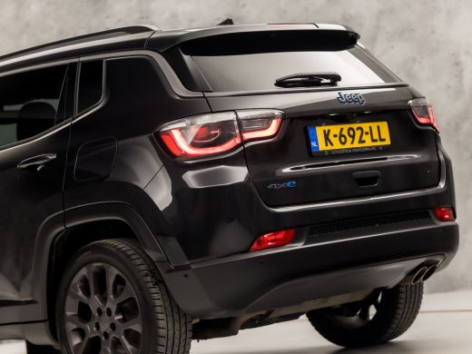 Jeep Compass 4xe 240 Plug-in Hybrid Electric S 240Pk Automaat (APPLE CARPLAY, NAVIGATIE, CAMERA, KEYLESS, LEDE... ActivLease financial lease