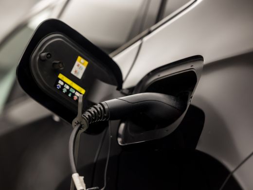 Jeep Compass 4xe 240 Plug-in Hybrid Electric S 240Pk Automaat (APPLE CARPLAY, NAVIGATIE, CAMERA, KEYLESS, LEDE... ActivLease financial lease