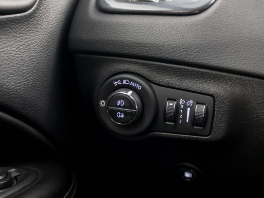 Jeep Compass 4xe 240 Plug-in Hybrid Electric S 240Pk Automaat (APPLE CARPLAY, NAVIGATIE, CAMERA, KEYLESS, LEDE... ActivLease financial lease