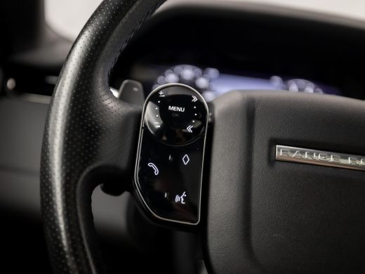 Land Rover Range Rover Evoque 2.0 P250 AWD R-Dynamic First Edition 249Pk Automaat (PANORAMADAK, APPLE CARPLAY, HEAD-UP DISPLAY,... ActivLease financial lease