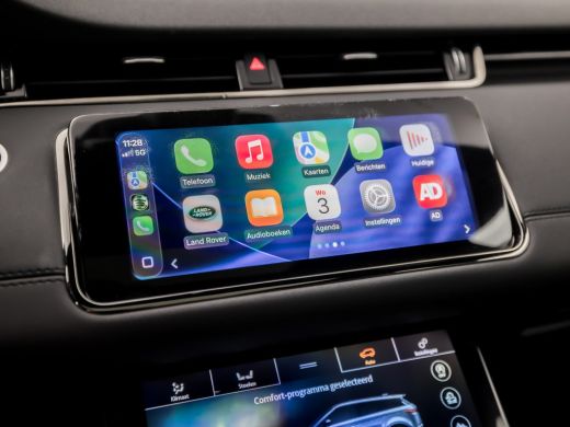 Land Rover Range Rover Evoque 2.0 P250 AWD R-Dynamic First Edition 249Pk Automaat (PANORAMADAK, APPLE CARPLAY, HEAD-UP DISPLAY,... ActivLease financial lease