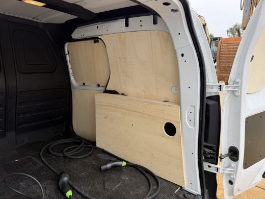 Nissan Townstar EV 45kWh L1 260km WLTP LED Climate Control Cruise Control Laadkabel Parkeersensoren Citan Kangoo ActivLease financial lease