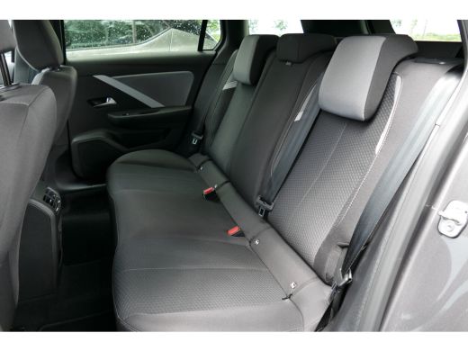 Opel Astra Sports Tourer 1.2 TURBO 110PK BUSINESS EDITION / CAMERA / LED / AGR / ADAPT. CRUISECONTROL / NAVI... ActivLease financial lease
