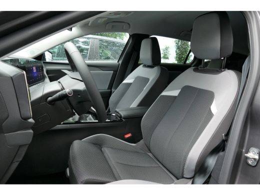 Opel Astra Sports Tourer 1.2 TURBO 110PK BUSINESS EDITION / CAMERA / LED / AGR / ADAPT. CRUISECONTROL / NAVI... ActivLease financial lease