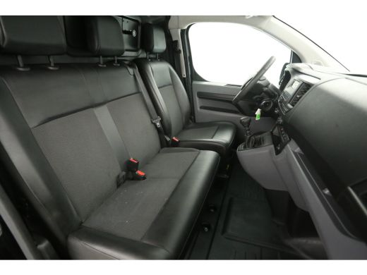 Opel Vivaro 1.5 CDTI L2H1 | Airco | Cruise | 3 Zits | Trekhaak | Imperiaal | Parkeersens. ActivLease financial lease