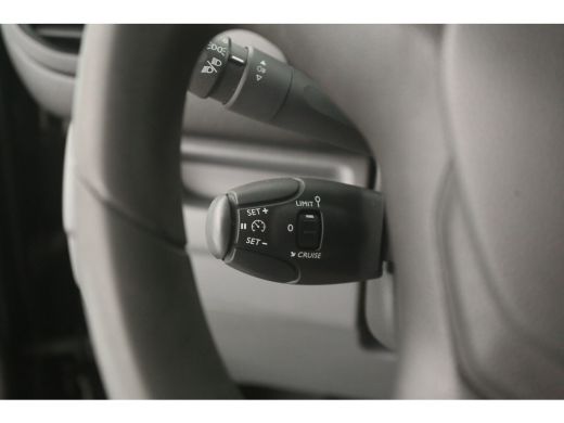 Opel Vivaro 1.5 CDTI L2H1 | Airco | Cruise | 3 Zits | Trekhaak | Imperiaal | Parkeersens. ActivLease financial lease