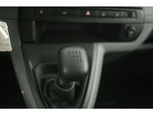 Opel Vivaro 1.5 CDTI L2H1 | Airco | Cruise | 3 Zits | Trekhaak | Imperiaal | Parkeersens. ActivLease financial lease
