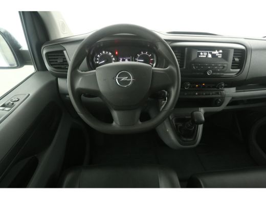 Opel Vivaro 1.5 CDTI L2H1 | Airco | Cruise | 3 Zits | Trekhaak | Imperiaal | Parkeersens. ActivLease financial lease