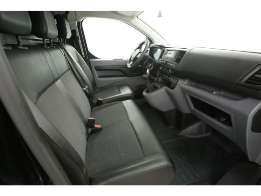 Opel Vivaro 1.5 CDTI L2H1 | Airco | Cruise | 3 Zits | Trekhaak | Imperiaal | Parkeersens. ActivLease financial lease