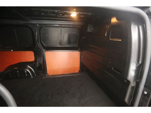 Opel Vivaro 1.5 CDTI L2H1 | Airco | Cruise | 3 Zits | Trekhaak | Imperiaal | Parkeersens. ActivLease financial lease