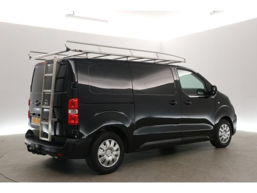 Opel Vivaro 1.5 CDTI L2H1 | Airco | Cruise | 3 Zits | Trekhaak | Imperiaal | Parkeersens. ActivLease financial lease