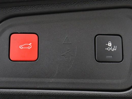 Peugeot 3008 1.6 HYbrid 225 GT Pack Business | SOH 92,5% | Stoelverwarming | Focal Sound | Adaptive cruise | 3... ActivLease financial lease