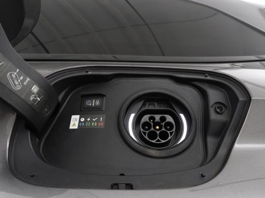 Peugeot 308 1.6 HYbrid 180 Allure Pack Business | SOH 93,8% | Trekhaak | Adaptive cruise | Half leder | Camer... ActivLease financial lease