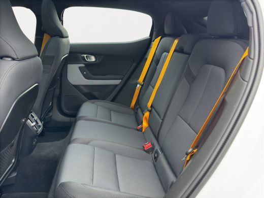 Polestar 2 Long Range Dual Motor Launch Edition 78kWh | 360 Camera | Panoramadak | Premium audio | Stuur-en ... ActivLease financial lease