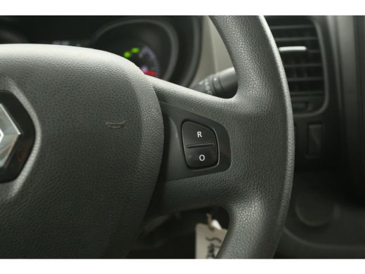 Renault Trafic 1.6 dCi T29 L2H1 | Dubbele Cabine | Airco | Cruise | Trekhaak | Parkeersens. | Imperiaal ActivLease financial lease