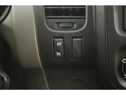 Renault Trafic 1.6 dCi T29 L2H1 | Dubbele Cabine | Airco | Cruise | Trekhaak | Parkeersens. | Imperiaal ActivLease financial lease