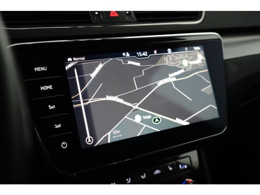 Skoda Superb Combi 1.4 iV eHybrid 218PK DSG-6 Style | TREKHAAK | NAVIGATIE | AUTO. A. KLEP | MATRIX LED | STOE... ActivLease financial lease