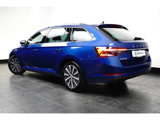 Skoda Superb Combi 1.4 iV eHybrid 218PK DSG-6 Style | TREKHAAK | NAVIGATIE | AUTO. A. KLEP | MATRIX LED | STOE... ActivLease financial lease