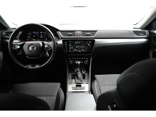 Skoda Superb Combi 1.4 iV eHybrid 218PK DSG-6 Style | TREKHAAK | NAVIGATIE | AUTO. A. KLEP | MATRIX LED | STOE... ActivLease financial lease