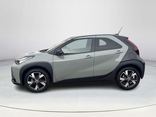 Toyota Aygo Hybrid 115 pulse ActivLease financial lease
