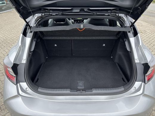 Toyota Corolla 2.0 Hybrid Executive | Panoramadak | ActivLease financial lease