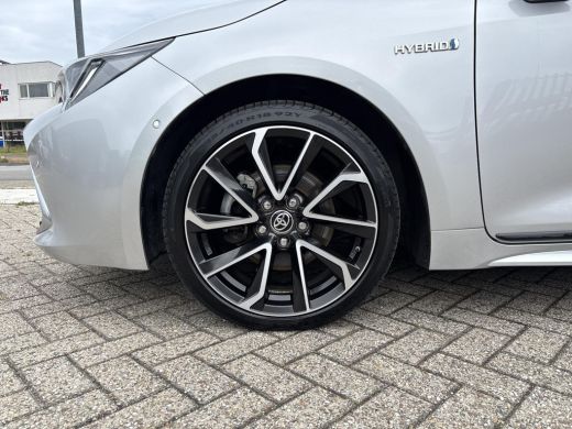 Toyota Corolla 2.0 Hybrid Executive | Panoramadak | ActivLease financial lease