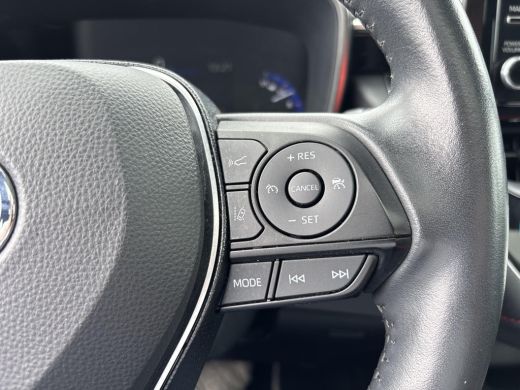 Toyota Corolla 2.0 Hybrid Executive | Panoramadak | ActivLease financial lease
