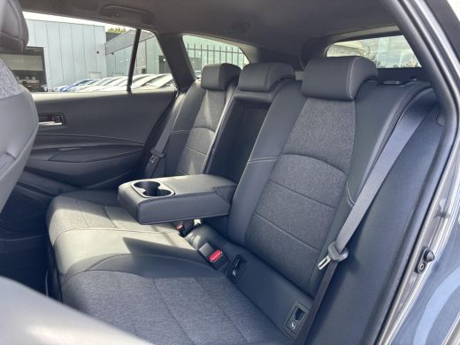 Toyota Corolla Touring Sports Hybrid 200 Dynamic ActivLease financial lease