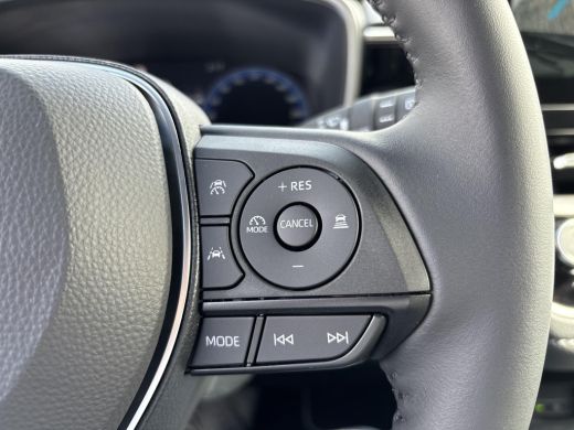 Toyota Corolla Touring Sports Hybrid 200 Dynamic ActivLease financial lease