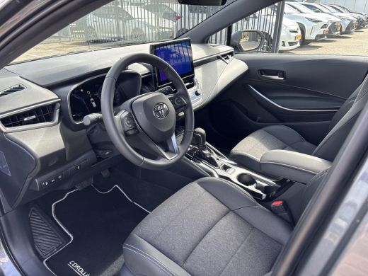 Toyota Corolla Touring Sports Hybrid 200 Dynamic ActivLease financial lease