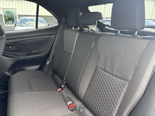 Toyota Yaris Cross 1.5 Hybrid 130 Dynamic | Comfort Pack | Apple CarPlay/Android auto | Parkeersensoren ActivLease financial lease