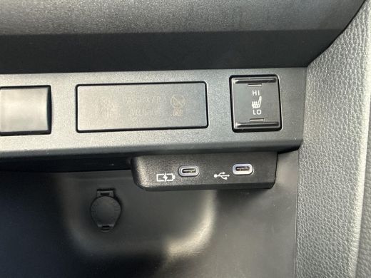 Toyota Yaris Cross 1.5 Hybrid 130 Dynamic | Comfort Pack | Apple CarPlay/Android auto | Parkeersensoren ActivLease financial lease