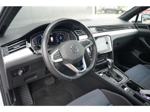 Volkswagen Passat Variant 1.4 TSI PHEV GTE Business | Adaptive Cruise Controle | Trekhaak | Dodehoek Detectie | ActivLease financial lease
