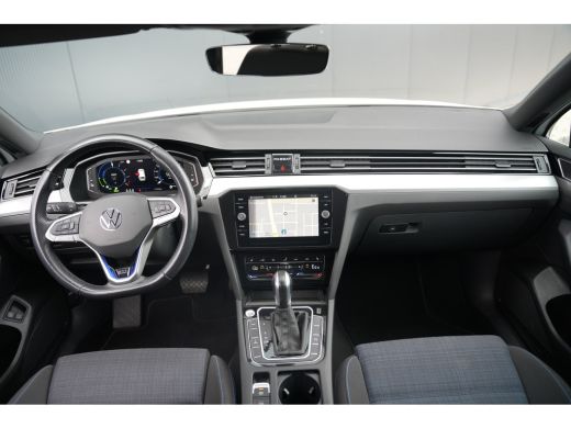 Volkswagen Passat Variant 1.4 TSI PHEV GTE Business | Adaptive Cruise Controle | Trekhaak | Dodehoek Detectie | ActivLease financial lease